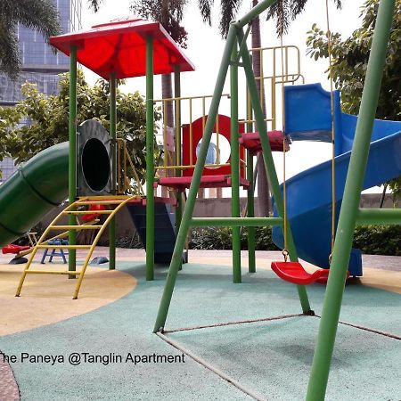The Paneya @Tanglin Apartment Surabaya Exteriör bild